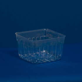 Container - 1 Pint Plastic Fruit Cup (1000 case) 